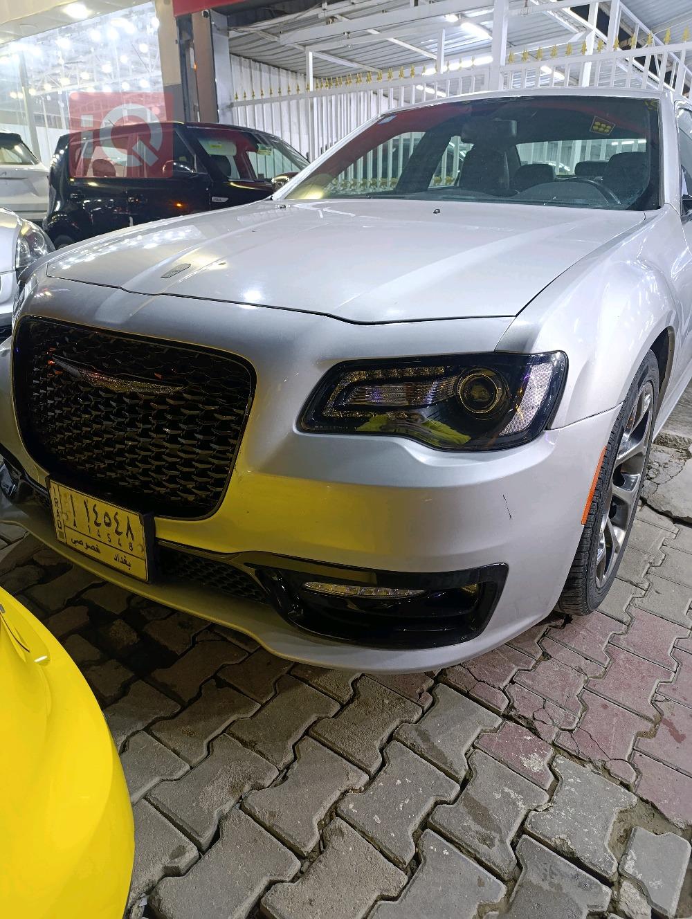 كرايسلر 300